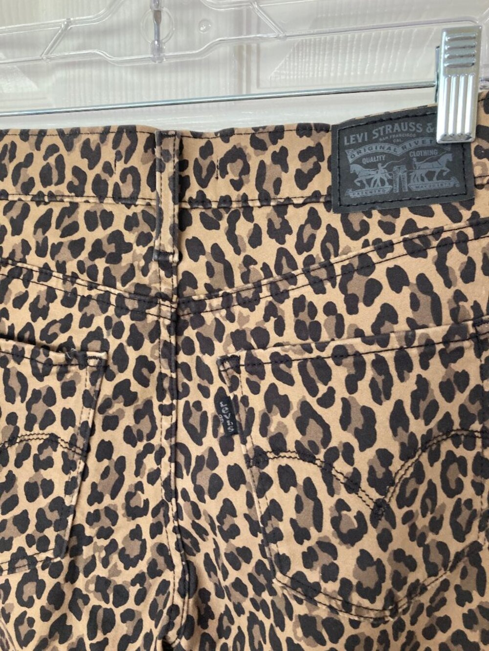 Levi's Womens 720 High Rise Super Skinny Jeans Cheetah W26 Black Label Mob Wife - Picture 4 of 5